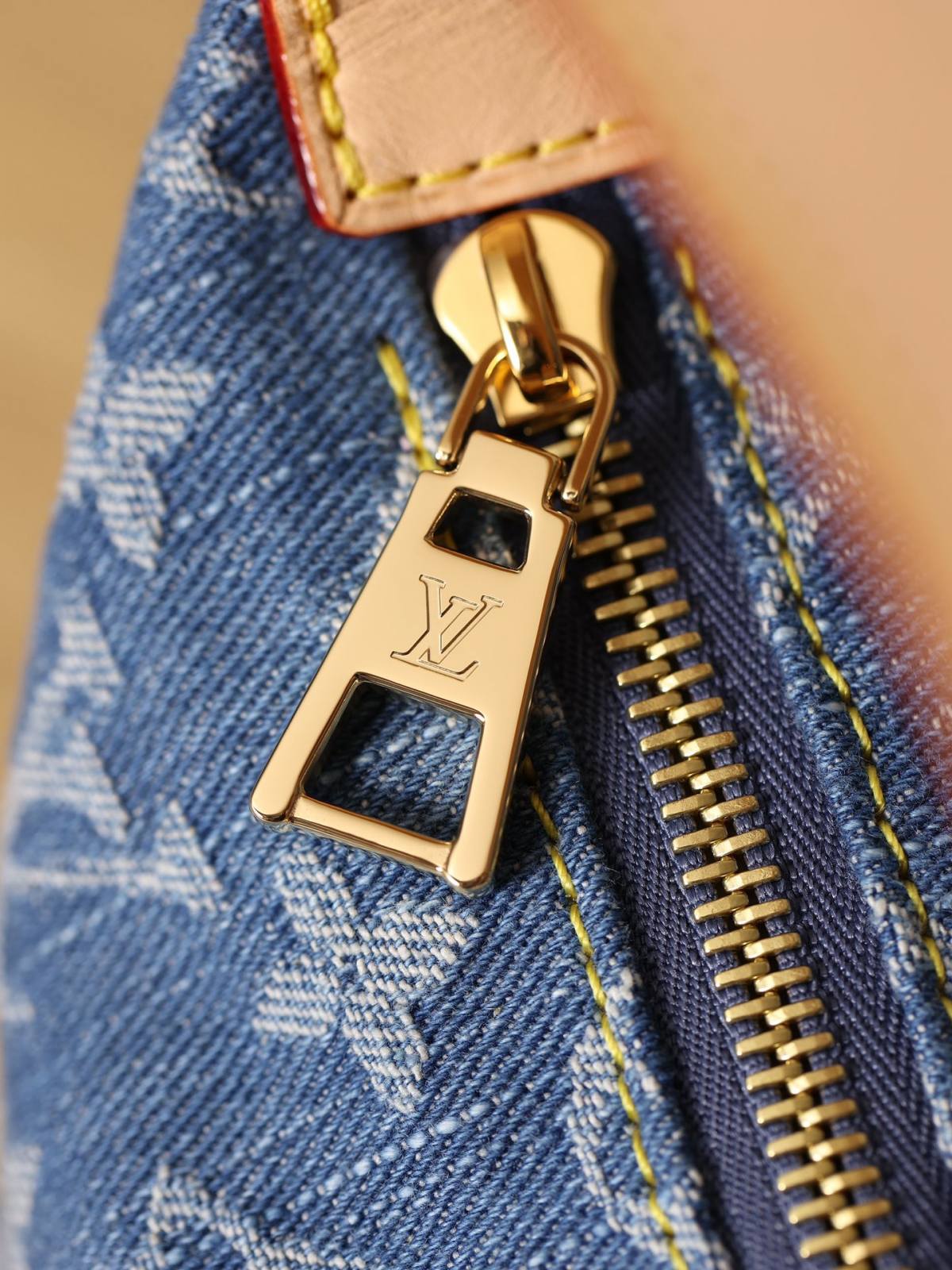 Shebag Super replica Louis Vuitton M82949 Hills pochette in Denim review(Nov 2025 updated)-Best Quality designer Bag Review, and online shopping, designer bag ru Shebag Super replica Louis Vuitton M82949 Hills pochette in Denim review(Nov 2025 updated)-Best Quality designer Bag Review, and online shopping, designer bag ru