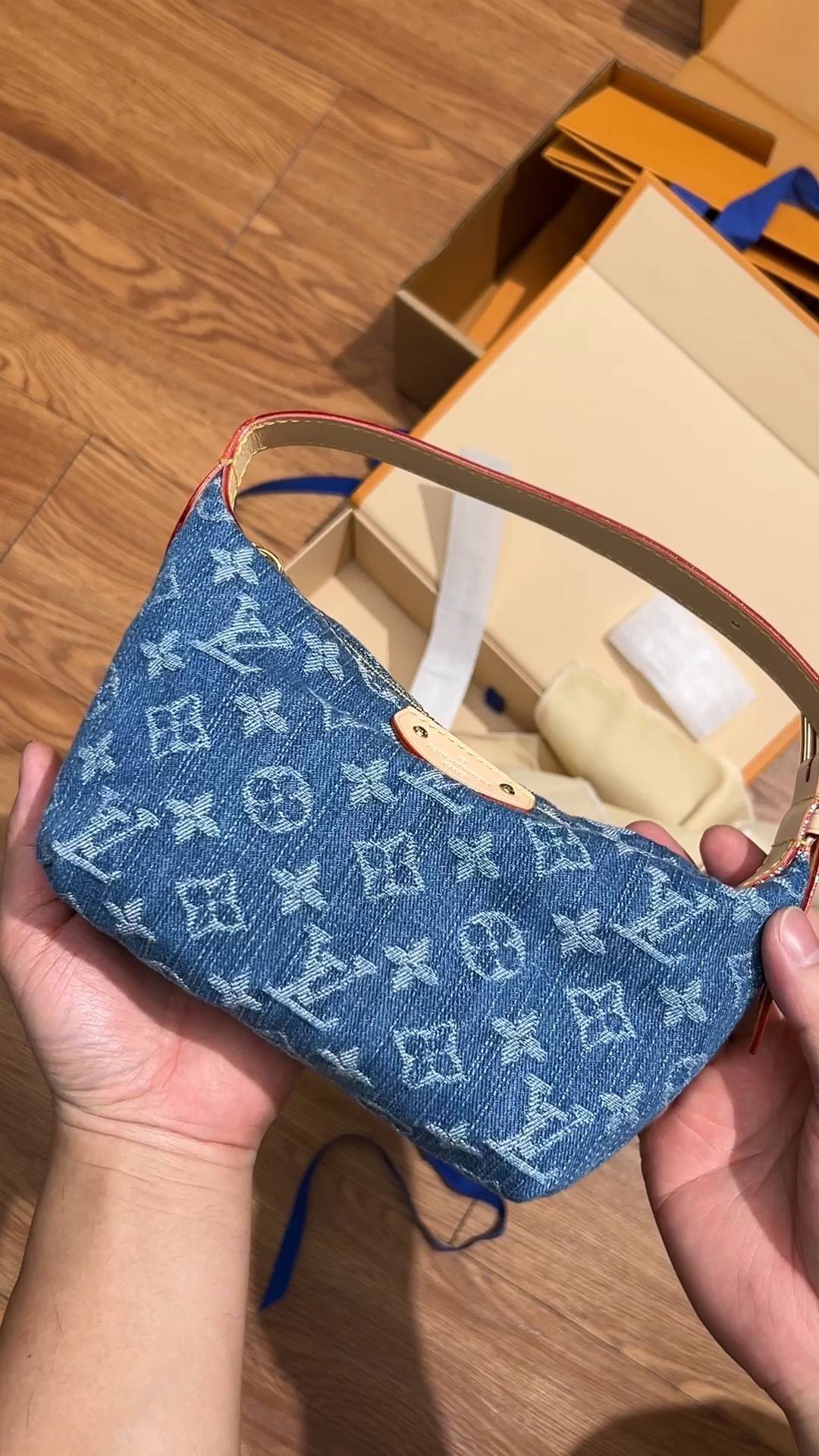 Shebag Super replica Louis Vuitton M82949 Hills pochette in Denim review(Nov 2025 updated)-Best Quality designer Bag Review, and online shopping, designer bag ru Shebag Super replica Louis Vuitton M82949 Hills pochette in Denim review(Nov 2025 updated)-Best Quality designer Bag Review, and online shopping, designer bag ru
