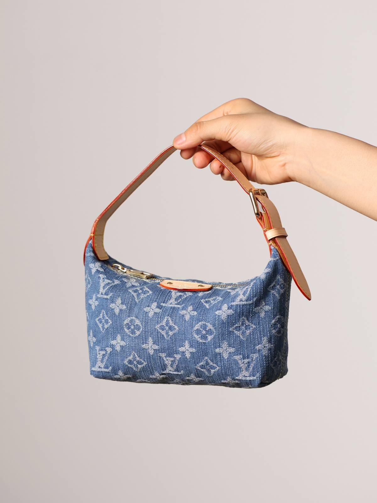 Shebag Super replica Louis Vuitton M82949 Hills pochette in Denim review(Nov 2025 updated)-Best Quality designer Bag Review, and online shopping, designer bag ru Shebag Super replica Louis Vuitton M82949 Hills pochette in Denim review(Nov 2025 updated)-Best Quality designer Bag Review, and online shopping, designer bag ru