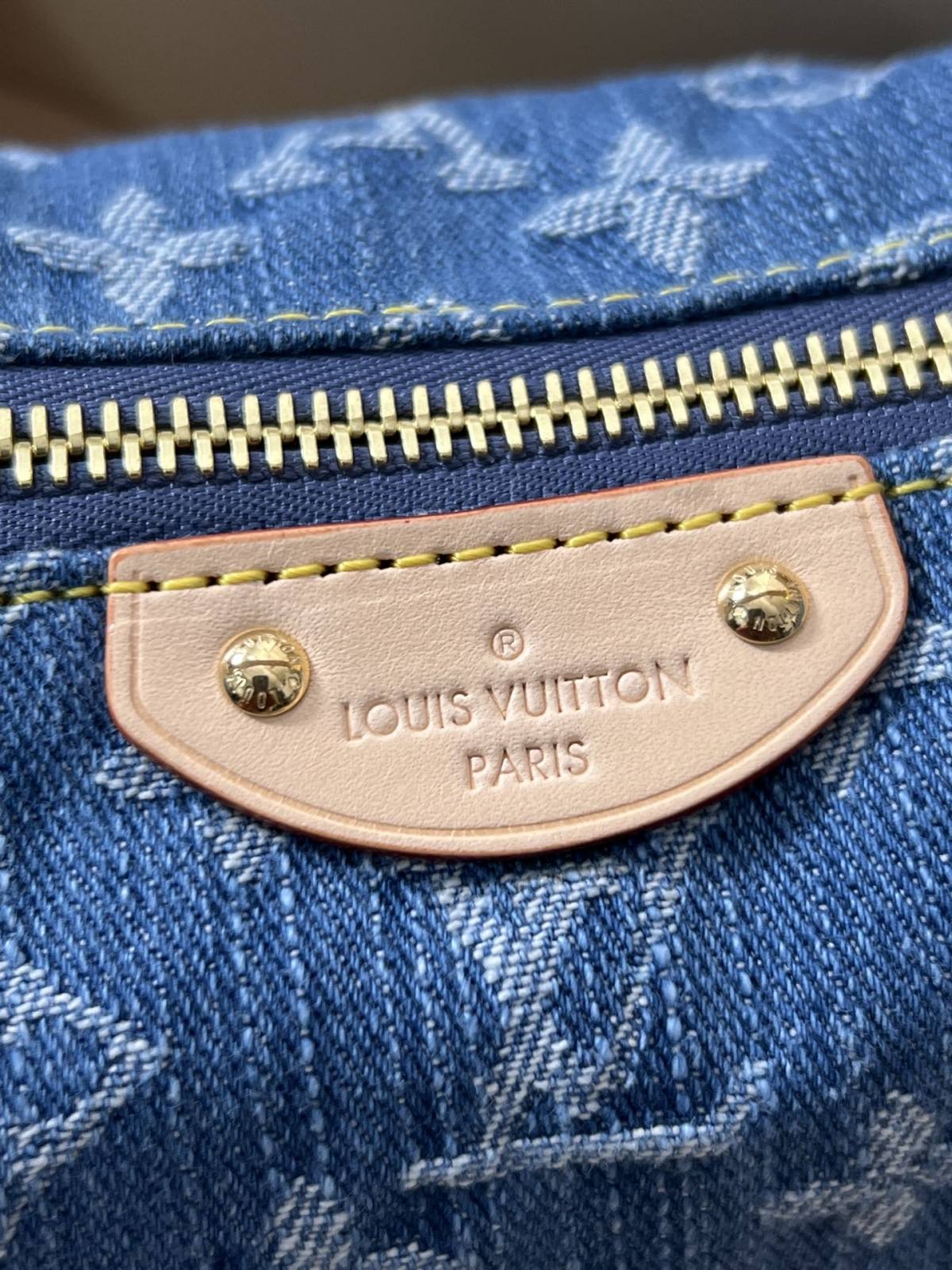 Shebag Super replica Louis Vuitton M82949 Hills pochette in Denim review(Nov 2025 updated)-Best Quality designer Bag Review, and online shopping, designer bag ru Shebag Super replica Louis Vuitton M82949 Hills pochette in Denim review(Nov 2025 updated)-Best Quality designer Bag Review, and online shopping, designer bag ru
