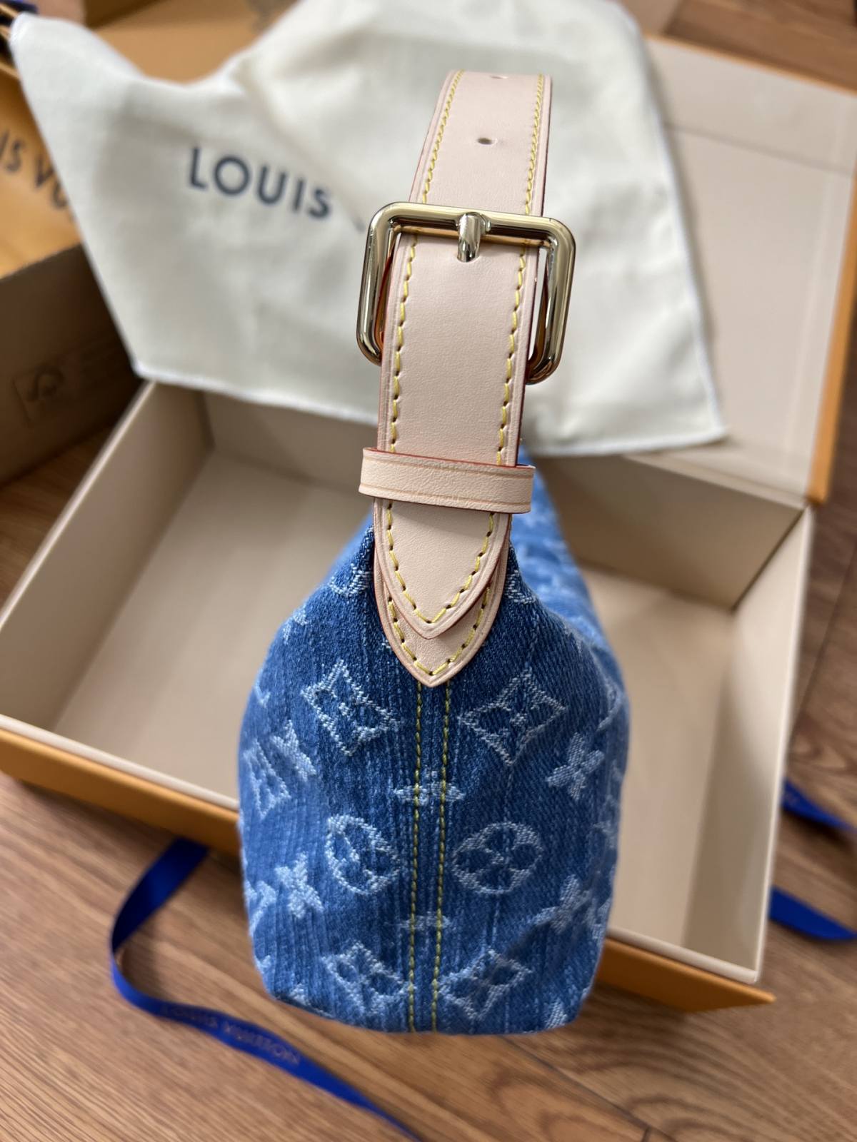 Shebag Super replica Louis Vuitton M82949 Hills pochette in Denim review(Nov 2025 updated)-Best Quality designer Bag Review, and online shopping, designer bag ru Shebag Super replica Louis Vuitton M82949 Hills pochette in Denim review(Nov 2025 updated)-Best Quality designer Bag Review, and online shopping, designer bag ru