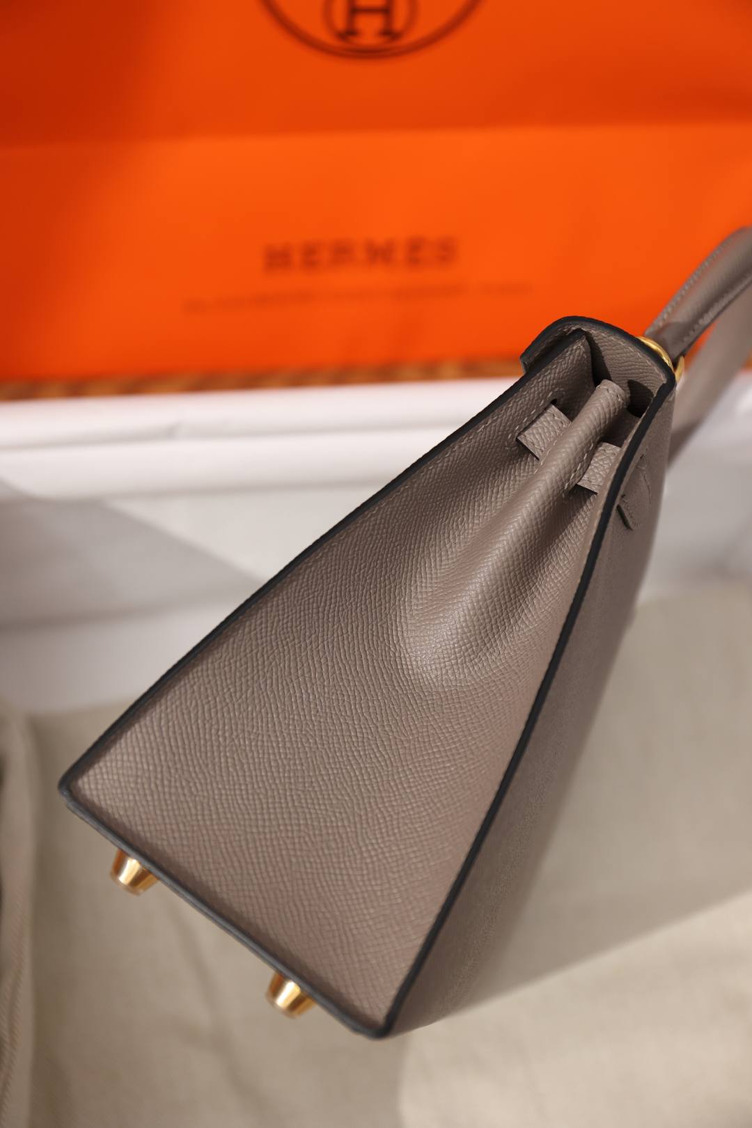 Shebag fully handmade Hermes Kelly 25 bag in grey Epsom(Nov 2025 updated)-Best Quality designer Bag Review, and online shopping, designer bag ru Shebag fully handmade Hermes Kelly 25 bag in grey Epsom(Nov 2025 updated)-Best Quality designer Bag Review, and online shopping, designer bag ru