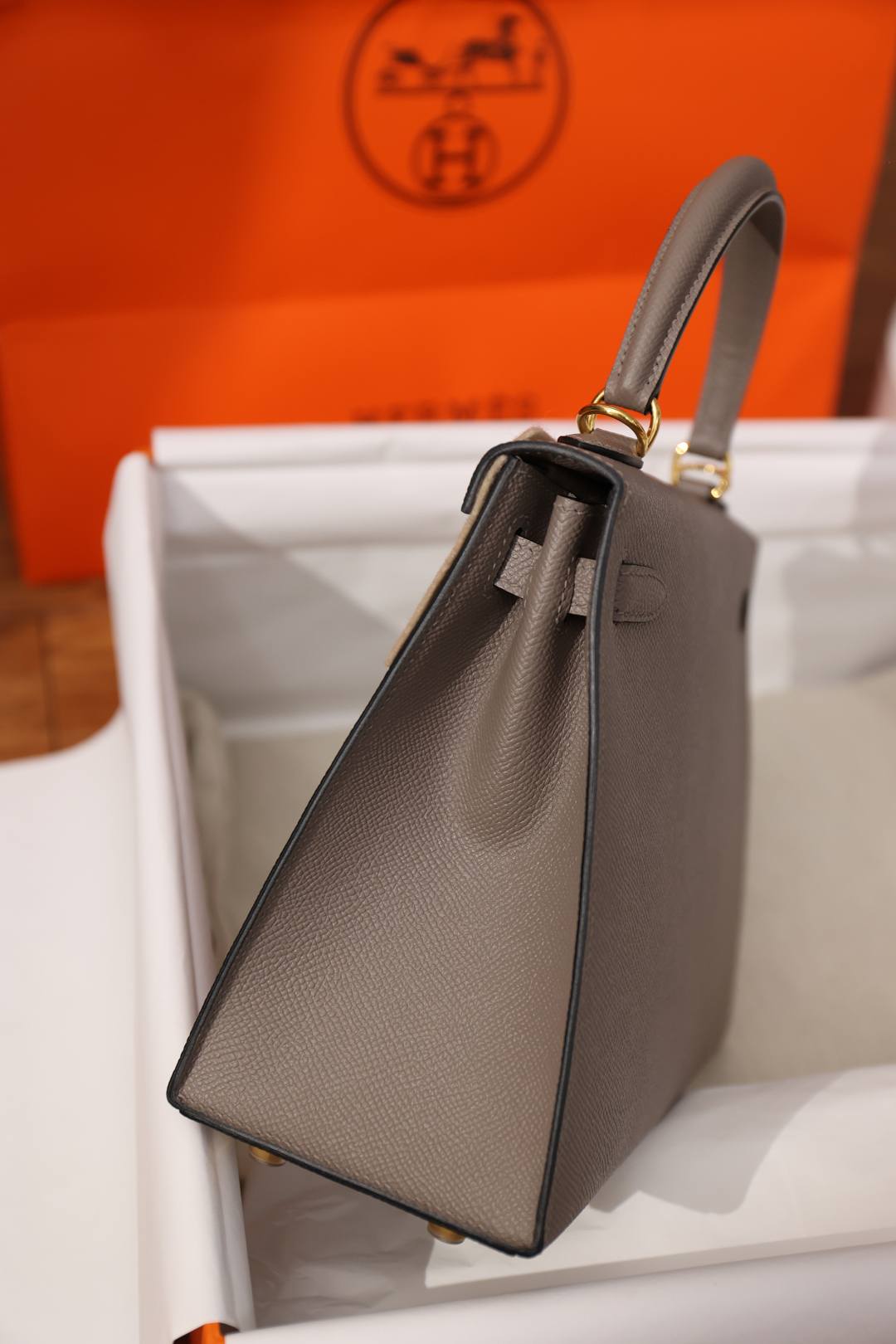Shebag fully handmade Hermes Kelly 25 bag in grey Epsom(Nov 2025 updated)-Best Quality designer Bag Review, and online shopping, designer bag ru Shebag fully handmade Hermes Kelly 25 bag in grey Epsom(Nov 2025 updated)-Best Quality designer Bag Review, and online shopping, designer bag ru