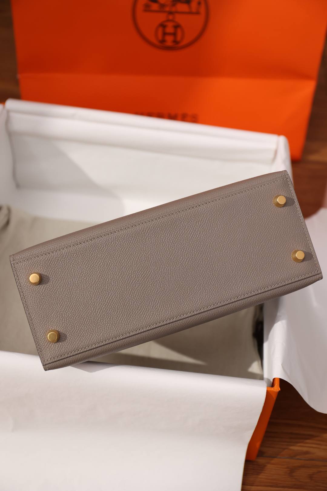 Shebag fully handmade Hermes Kelly 25 bag in grey Epsom(Nov 2025 updated)-Best Quality designer Bag Review, and online shopping, designer bag ru Shebag fully handmade Hermes Kelly 25 bag in grey Epsom(Nov 2025 updated)-Best Quality designer Bag Review, and online shopping, designer bag ru