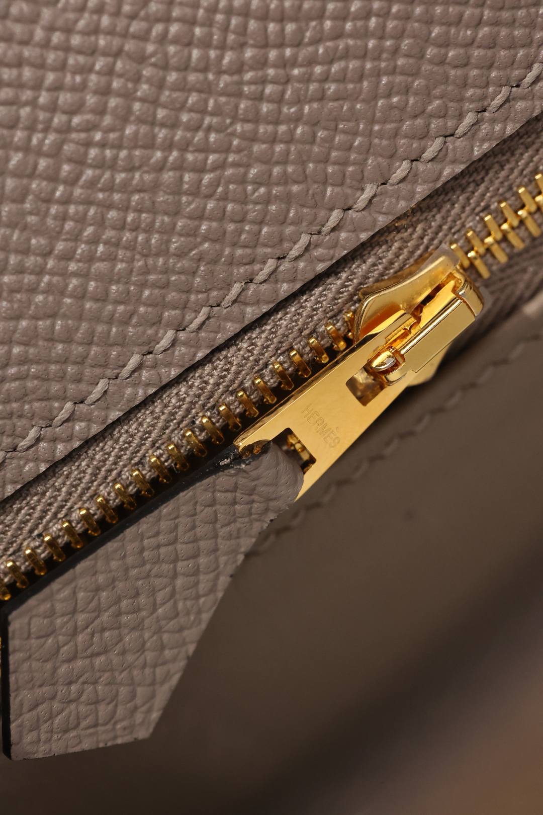 Shebag fully handmade Hermes Kelly 25 bag in grey Epsom(Nov 2025 updated)-Best Quality designer Bag Review, and online shopping, designer bag ru Shebag fully handmade Hermes Kelly 25 bag in grey Epsom(Nov 2025 updated)-Best Quality designer Bag Review, and online shopping, designer bag ru