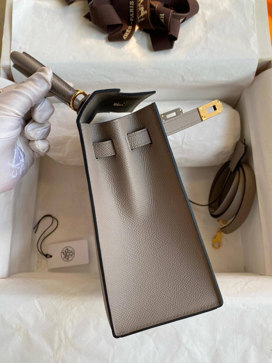Shebag fully handmade Hermes Kelly 25 bag in grey Epsom(Nov 2025 updated)-Best Quality designer Bag Review, and online shopping, designer bag ru Shebag fully handmade Hermes Kelly 25 bag in grey Epsom(Nov 2025 updated)-Best Quality designer Bag Review, and online shopping, designer bag ru