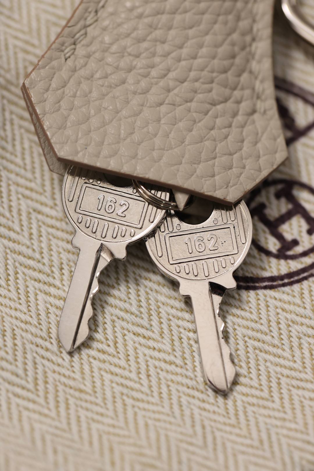 Shebag fully handmade Hermes Kelly 28 bag in white togo(Nov 2025 updated)-Best Quality designer Bag Review, and online shopping, designer bag ru