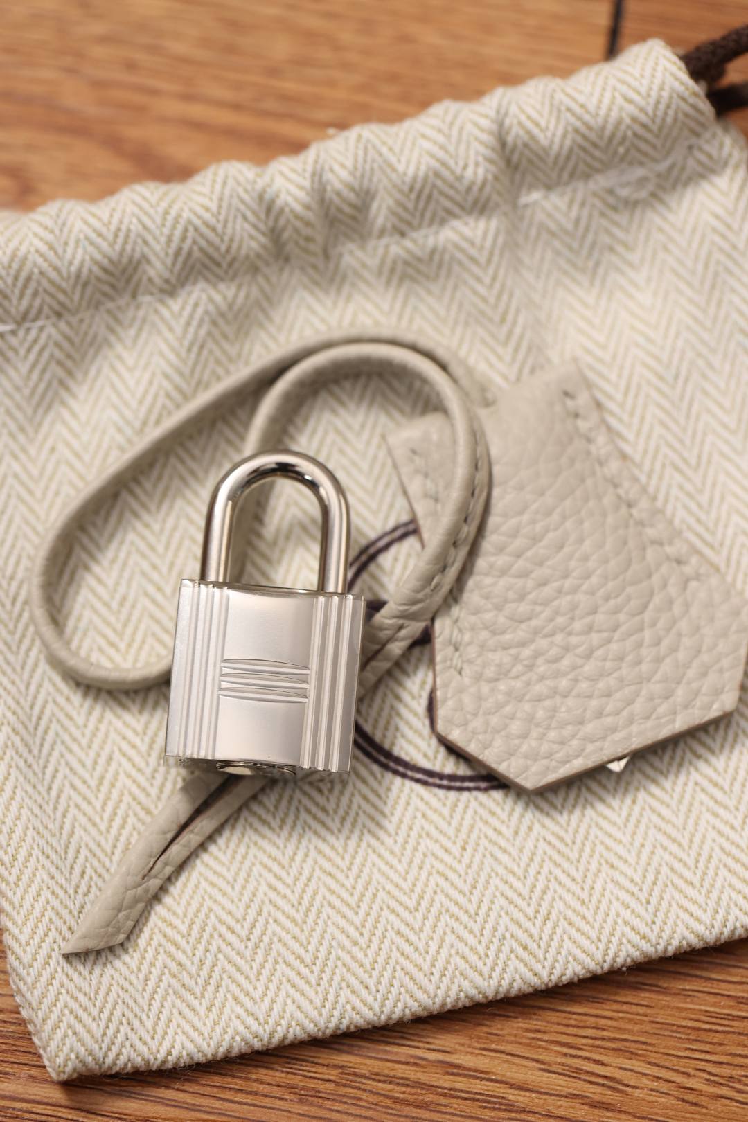 Shebag fully handmade Hermes Kelly 28 bag in white togo(Nov 2025 updated)-Best Quality designer Bag Review, and online shopping, designer bag ru