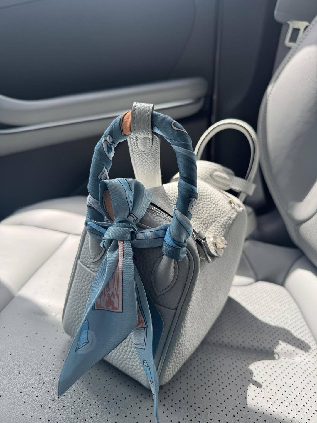Shebag fully handmade Mini Lindy 19cm in light blue togo bag review(Dec 2025 updated)-Best Quality designer Bag Review, and online shopping, designer bag ru