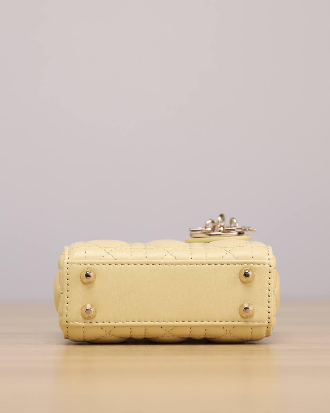 Shebag Super replica Lady Dior mini Yellow lambskin bag review(Dec 2025 updated))-Best Quality designer Bag Review, and online shopping, designer bag ru