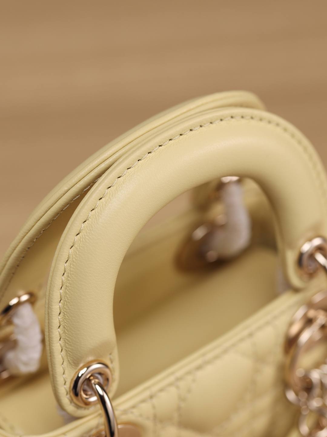 Shebag Super replica Lady Dior mini Yellow lambskin bag review(Dec 2025 updated))-Best Quality designer Bag Review, and online shopping, designer bag ru
