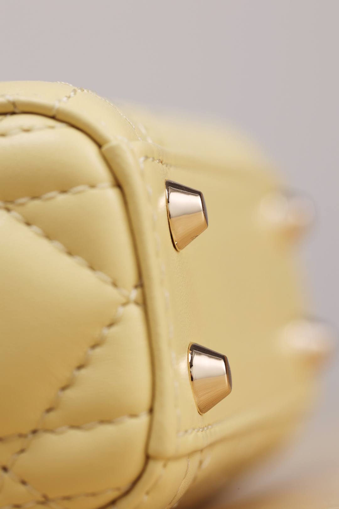 Shebag Super replica Lady Dior mini Yellow lambskin bag review(Dec 2025 updated))-Best Quality designer Bag Review, and online shopping, designer bag ru