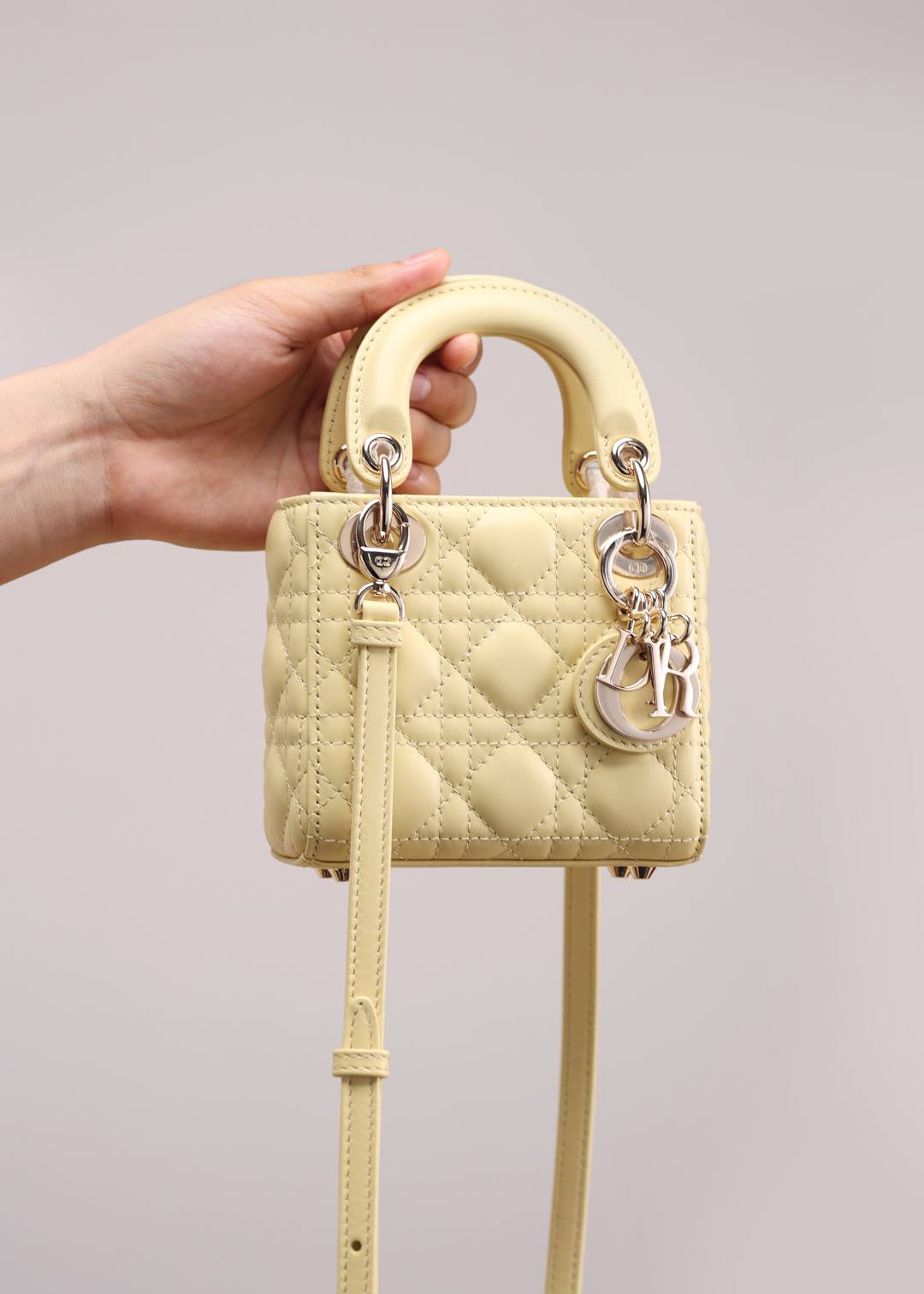 Shebag Super replica Lady Dior mini Yellow lambskin bag review(Dec 2025 updated))-Best Quality designer Bag Review, and online shopping, designer bag ru