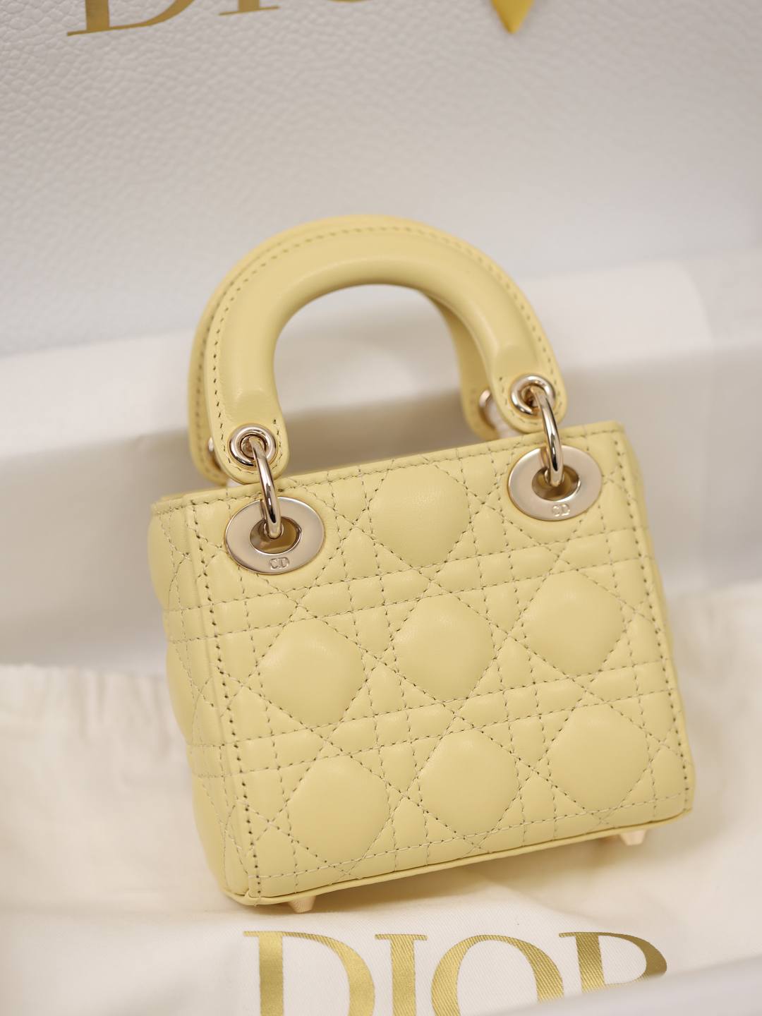 Shebag Super replica Lady Dior mini Yellow lambskin bag review(Dec 2025 updated))-Best Quality designer Bag Review, and online shopping, designer bag ru