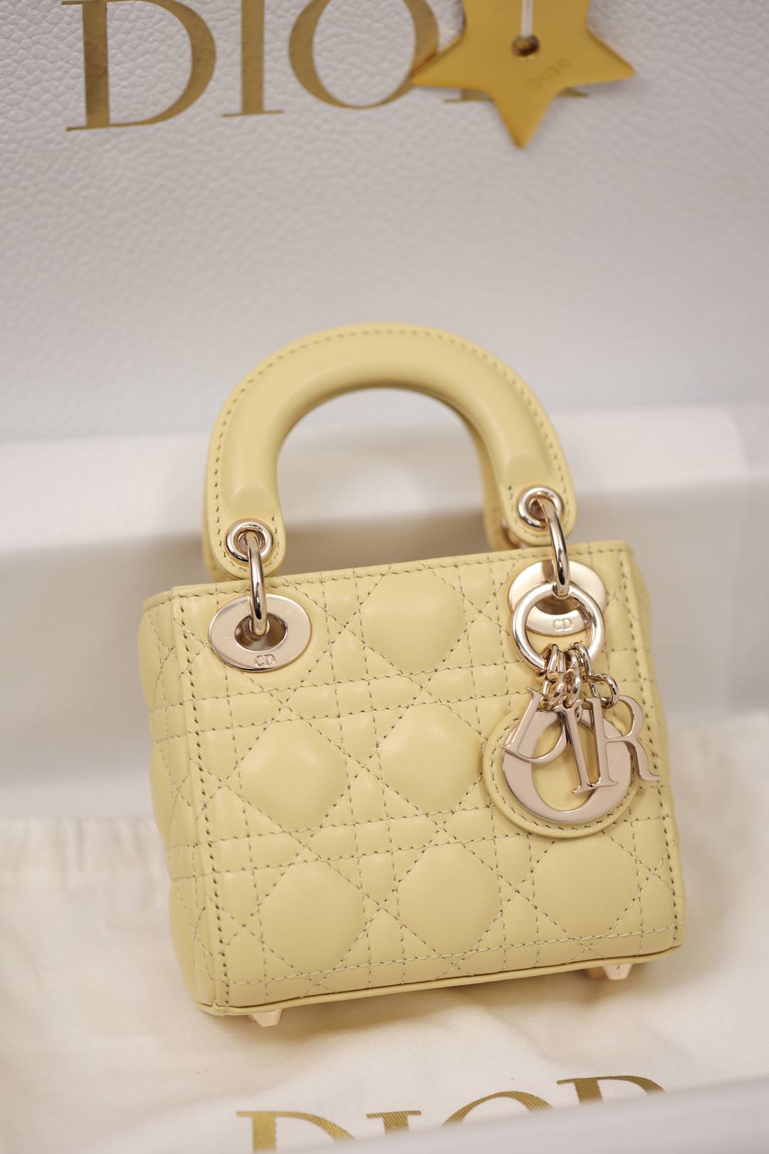 Shebag Super replica Lady Dior mini Yellow lambskin bag review(Dec 2025 updated))-Best Quality designer Bag Review, and online shopping, designer bag ru