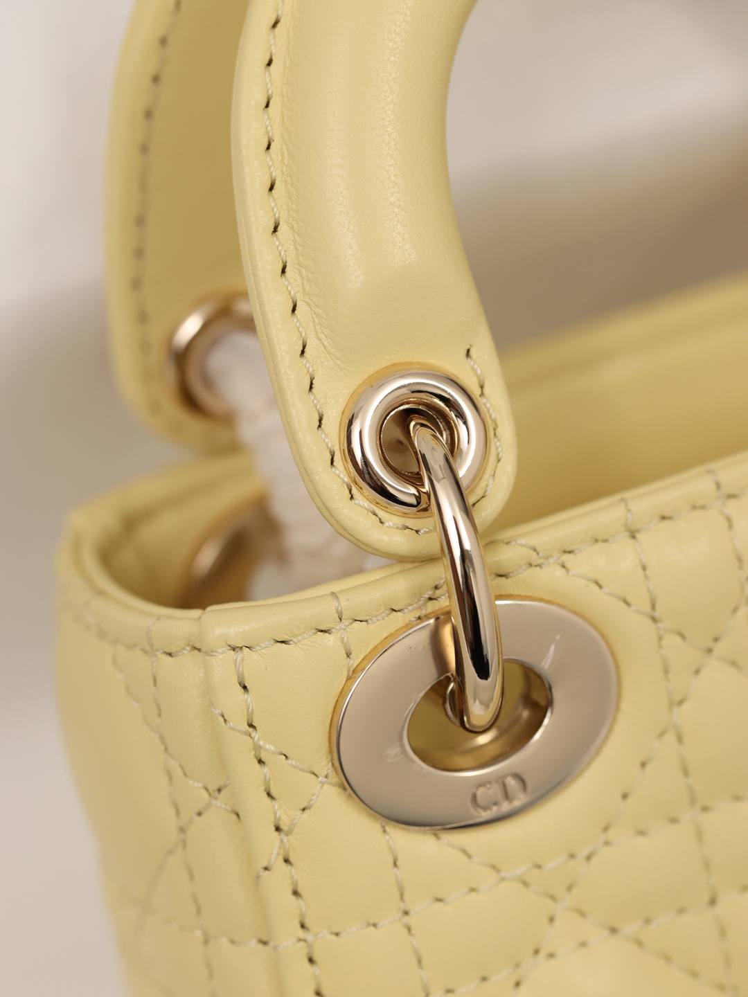 Shebag Super replica Lady Dior mini Yellow lambskin bag review(Dec 2025 updated))-Best Quality designer Bag Review, and online shopping, designer bag ru