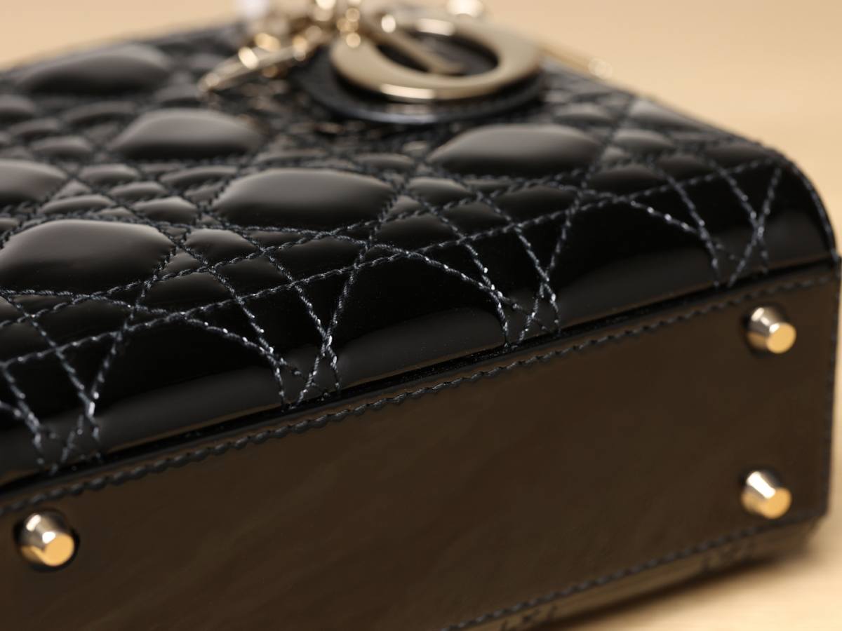 Shebag super replica Lady Dior in Patent black bag review(Dec 2025 updated)-Best Quality designer Bag Review, and online shopping, designer bag ru