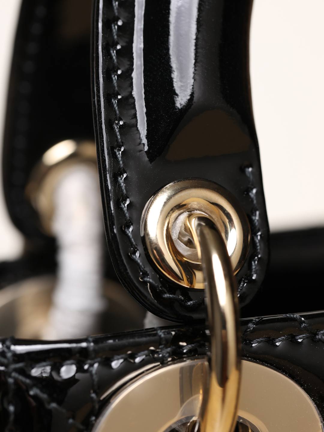 Shebag super replica Lady Dior in Patent black bag review(Dec 2025 updated)-Best Quality designer Bag Review, and online shopping, designer bag ru
