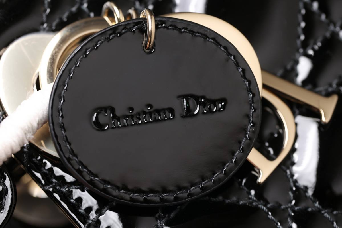 Shebag super replica Lady Dior in Patent black bag review(Dec 2025 updated)-Best Quality designer Bag Review, and online shopping, designer bag ru