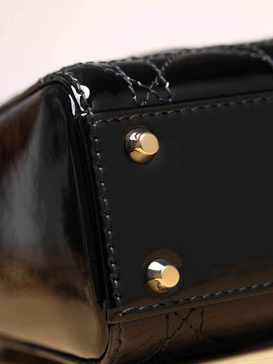Shebag super replica Lady Dior in Patent black bag review(Dec 2025 updated)-Best Quality designer Bag Review, and online shopping, designer bag ru