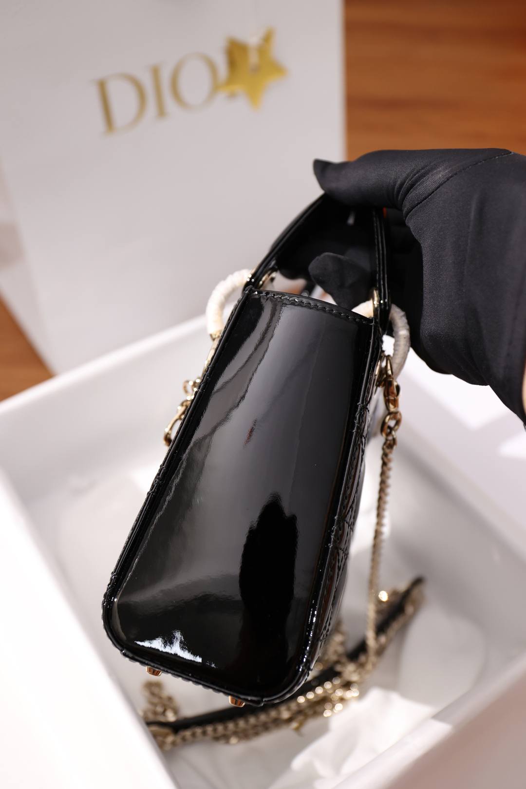 Shebag super replica Lady Dior in Patent black bag review(Dec 2025 updated)-Best Quality designer Bag Review, and online shopping, designer bag ru