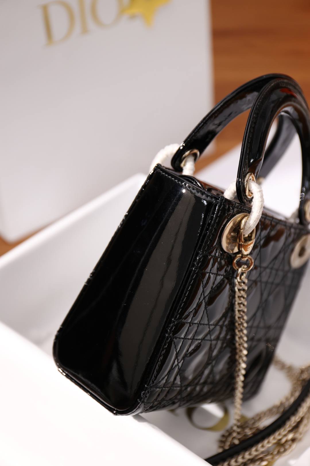 Shebag super replica Lady Dior in Patent black bag review(Dec 2025 updated)-Best Quality designer Bag Review, and online shopping, designer bag ru