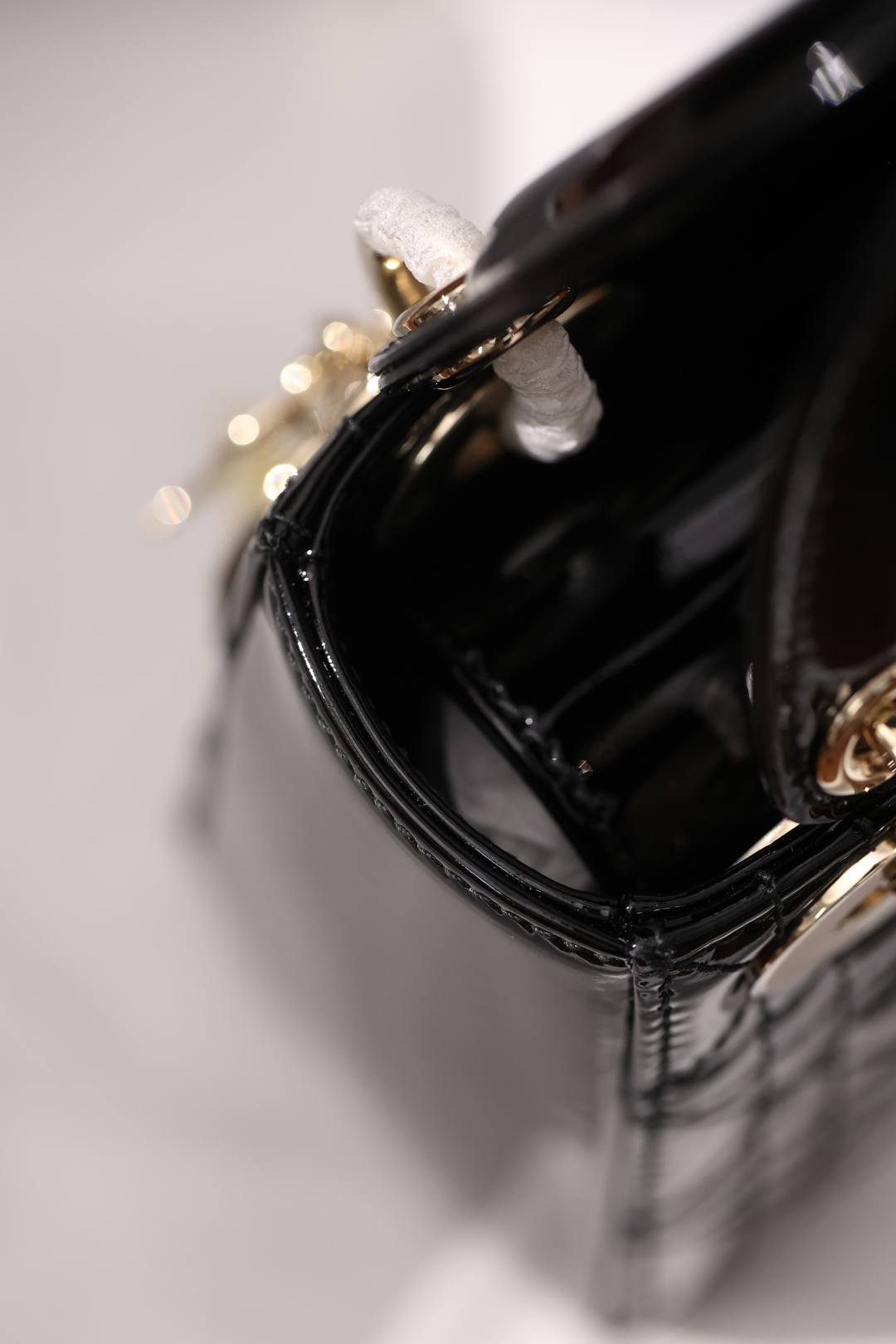 Shebag super replica Lady Dior in Patent black bag review(Dec 2025 updated)-Best Quality designer Bag Review, and online shopping, designer bag ru