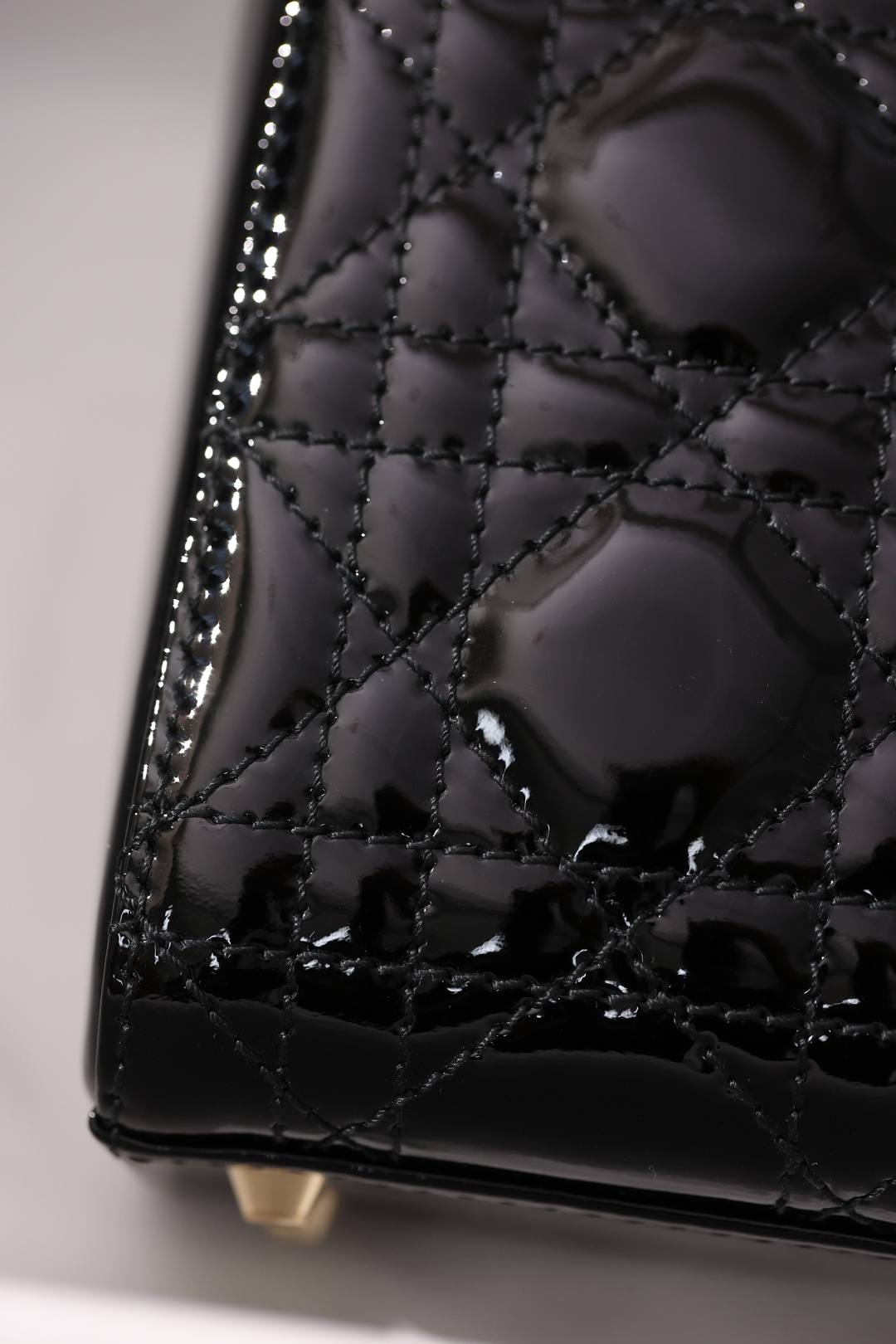 Shebag super replica Lady Dior in Patent black bag review(Dec 2025 updated)-Best Quality designer Bag Review, and online shopping, designer bag ru