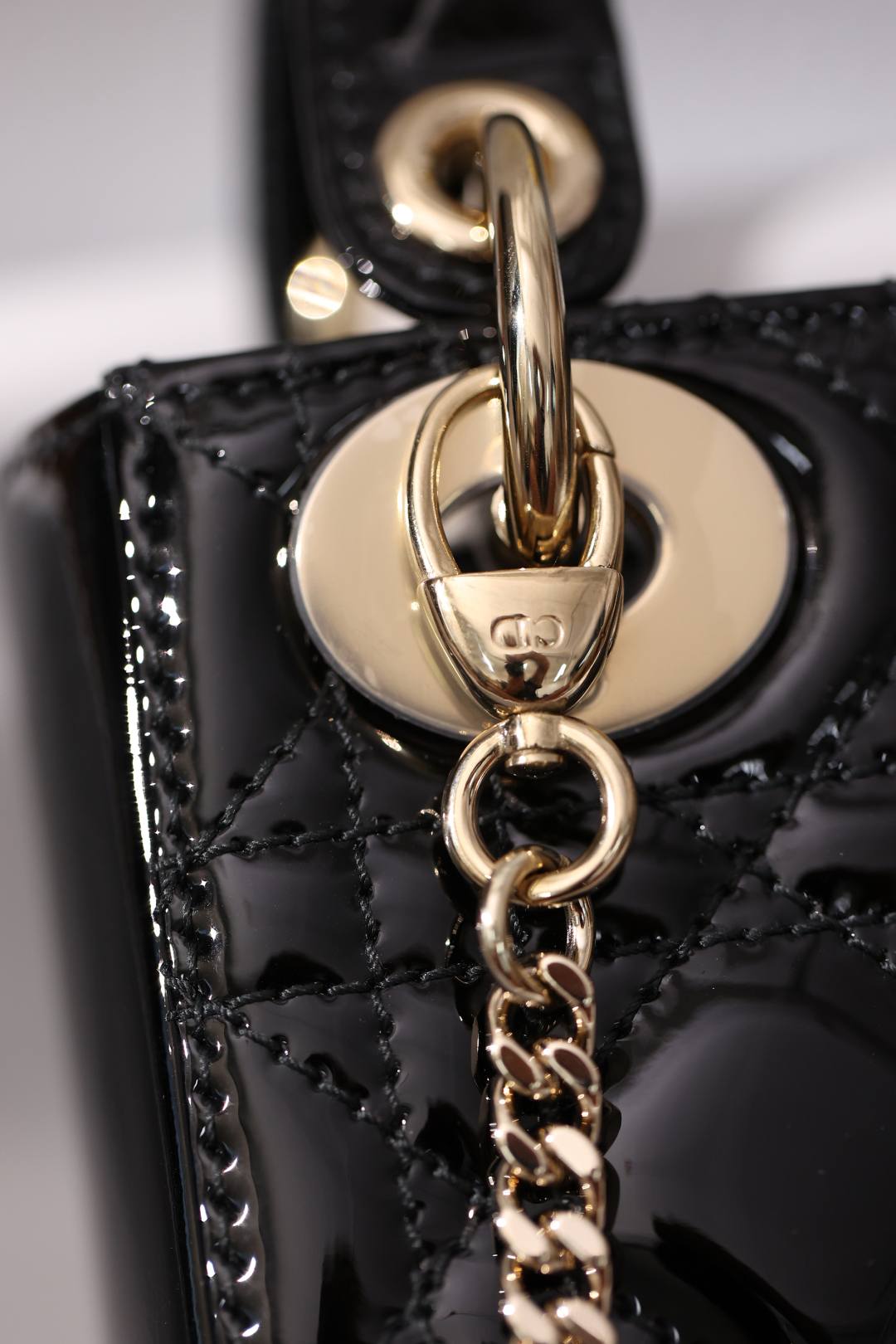 Shebag super replica Lady Dior in Patent black bag review(Dec 2025 updated)-Best Quality designer Bag Review, and online shopping, designer bag ru