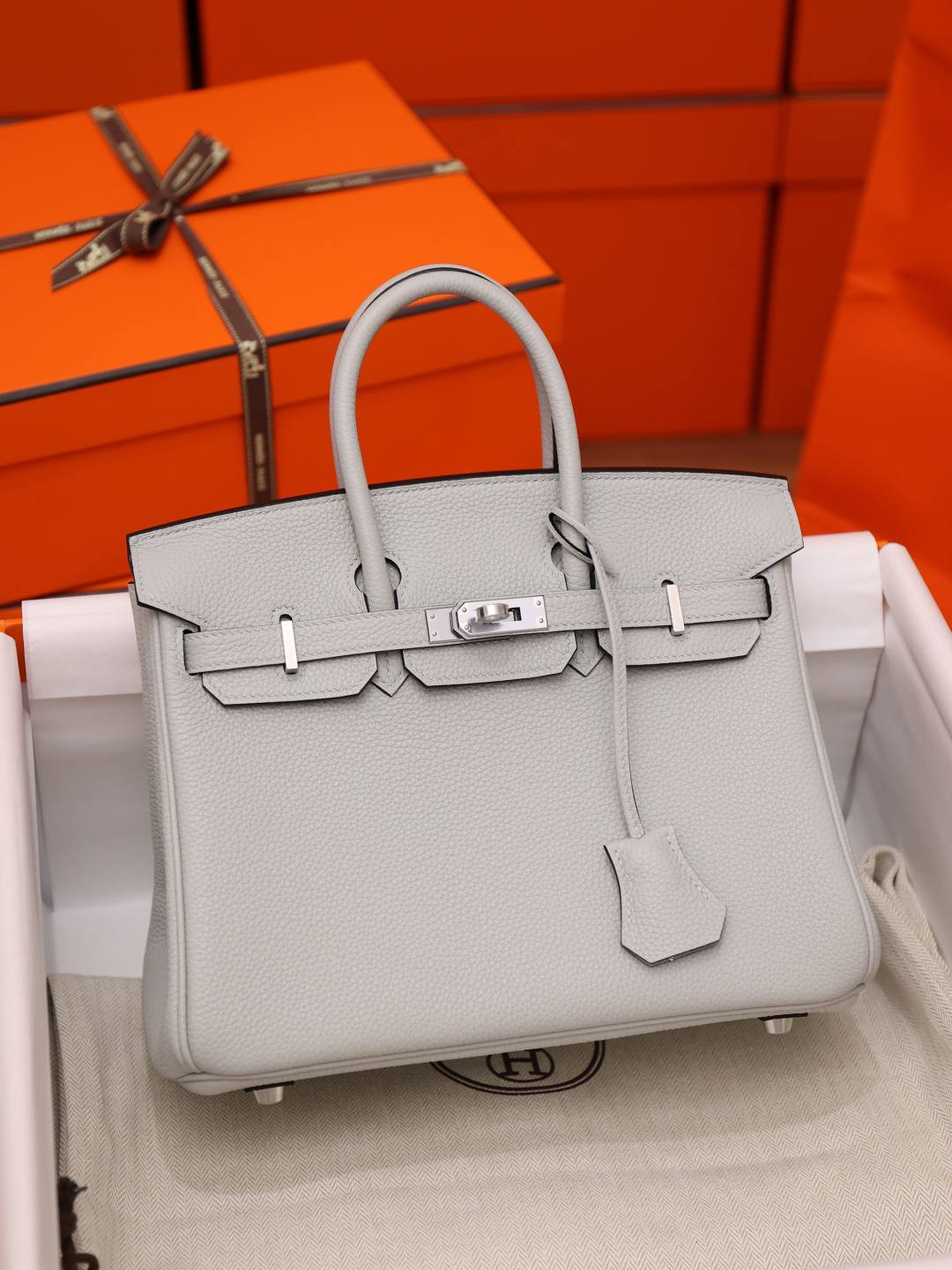 Shebag fully handmade Hermes Birkin 25 in dream blue togo review(Dec 2025 updated)-Best Quality designer Bag Review, and online shopping, designer bag ru Shebag fully handmade Hermes Birkin 25 in dream blue togo review(Dec 2025 updated)-Best Quality designer Bag Review, and online shopping, designer bag ru