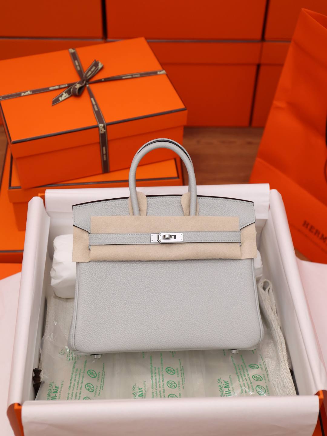Shebag fully handmade Hermes Birkin 25 in dream blue togo review(Dec 2025 updated)-Best Quality designer Bag Review, and online shopping, designer bag ru Shebag fully handmade Hermes Birkin 25 in dream blue togo review(Dec 2025 updated)-Best Quality designer Bag Review, and online shopping, designer bag ru