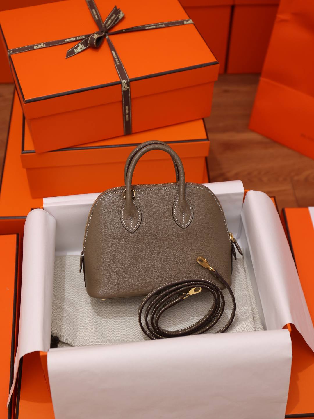 Shebag handmade Hermes Bolide 19 in grey bag review(Jan 2026 updated)-Best Quality designer Bag Review, and online shopping, designer bag ru Shebag handmade Hermes Bolide 19 in grey bag review(Jan 2026 updated)-Best Quality designer Bag Review, and online shopping, designer bag ru