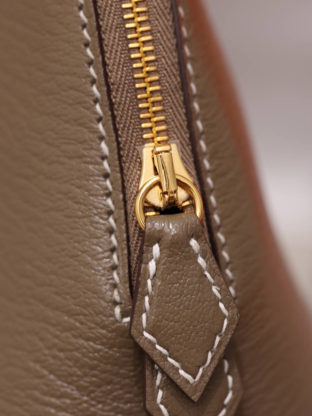 Shebag handmade Hermes Bolide 19 in grey bag review(Jan 2026 updated)-Best Quality designer Bag Review, and online shopping, designer bag ru Shebag handmade Hermes Bolide 19 in grey bag review(Jan 2026 updated)-Best Quality designer Bag Review, and online shopping, designer bag ru