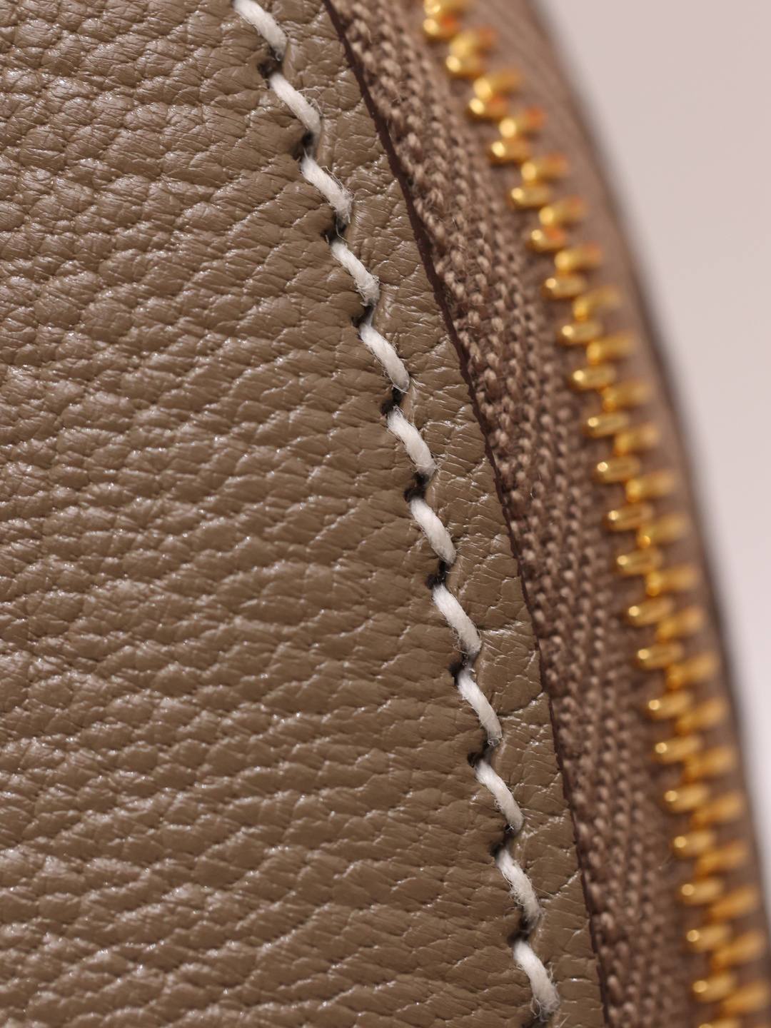 Shebag handmade Hermes Bolide 19 in grey bag review(Jan 2026 updated)-Best Quality designer Bag Review, and online shopping, designer bag ru Shebag handmade Hermes Bolide 19 in grey bag review(Jan 2026 updated)-Best Quality designer Bag Review, and online shopping, designer bag ru