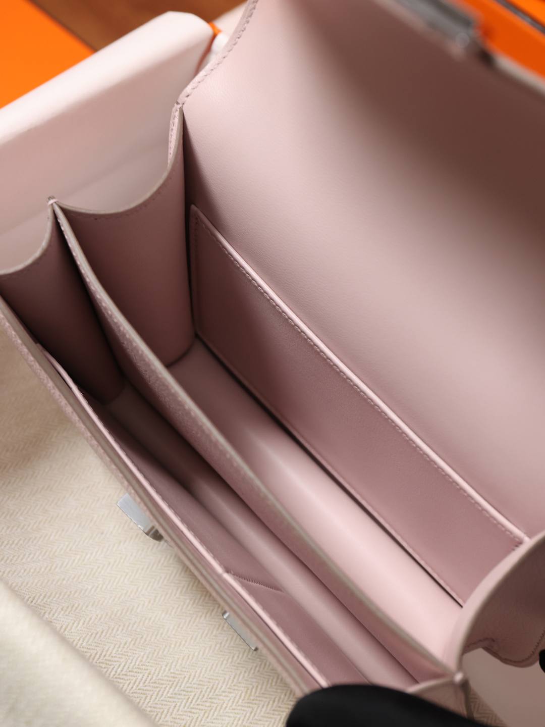 Shebag handmade Hermes Constance 19 Chèvre goatskin Rose Sakura Mauve bag review(Jan 2026 updated)-Best Quality designer Bag Review, and online shopping, designer bag ru