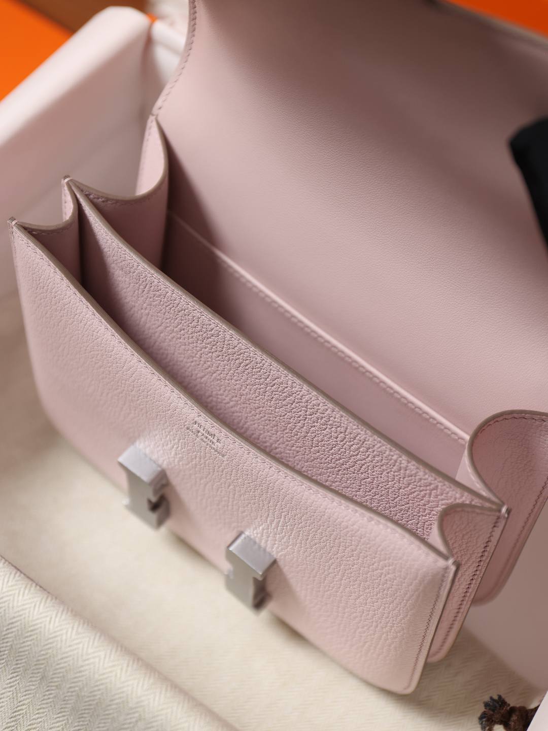 Shebag handmade Hermes Constance 19 Chèvre goatskin Rose Sakura Mauve bag review(Jan 2026 updated)-Best Quality designer Bag Review, and online shopping, designer bag ru
