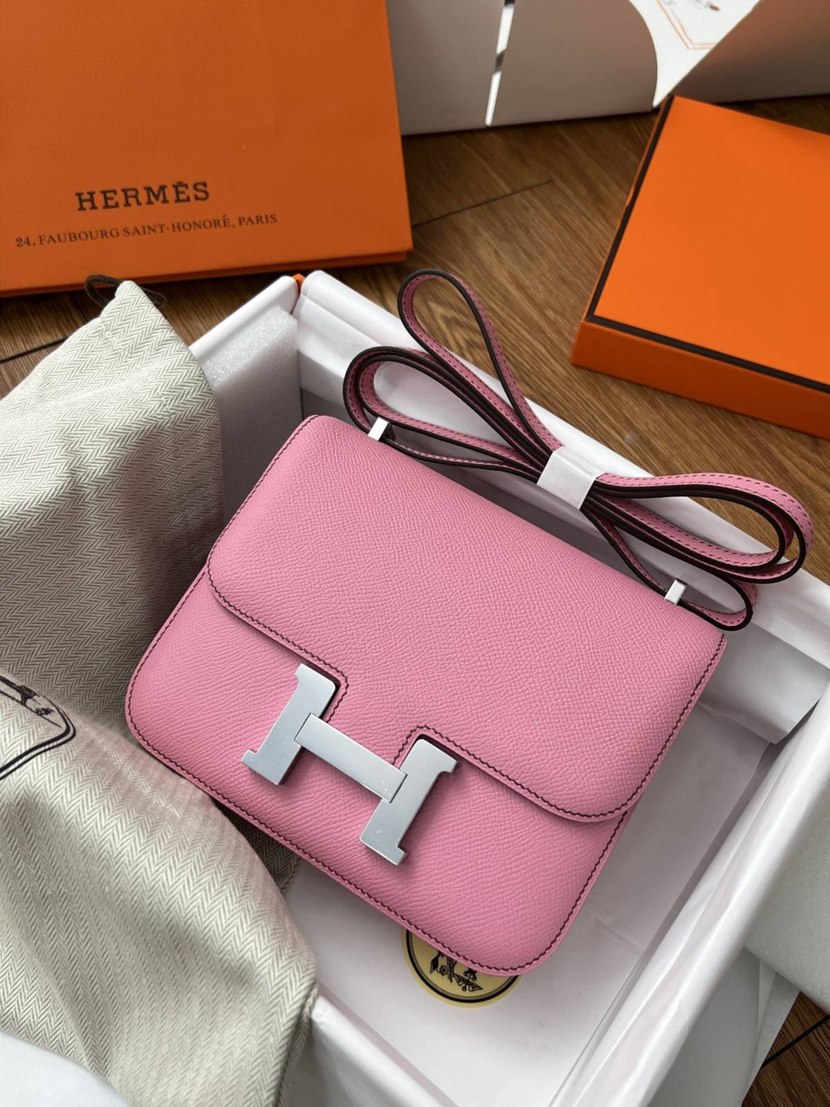 Shebag top replica handmade Hermes Constance 19 bag pink Epsom leather(Jan 2026 updated)-Best Quality designer Bag Review, and online shopping, designer bag ru
