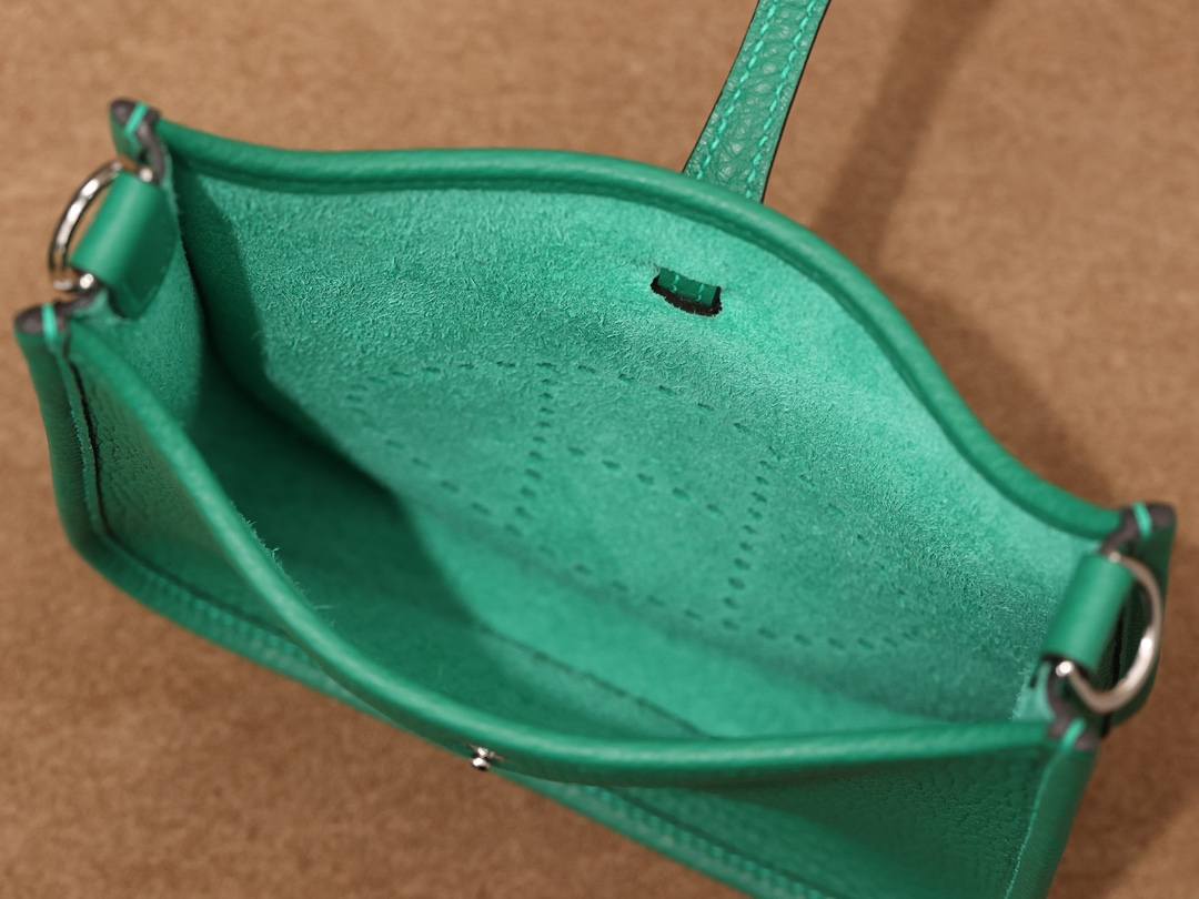 Shebag handmade Hermes Evelyne 19 new green color (Feb 2026 updated)-Best Quality designer Bag Review, and online shopping, designer bag ru Shebag handmade Hermes Evelyne 19 new green color (Feb 2026 updated)-Best Quality designer Bag Review, and online shopping, designer bag ru