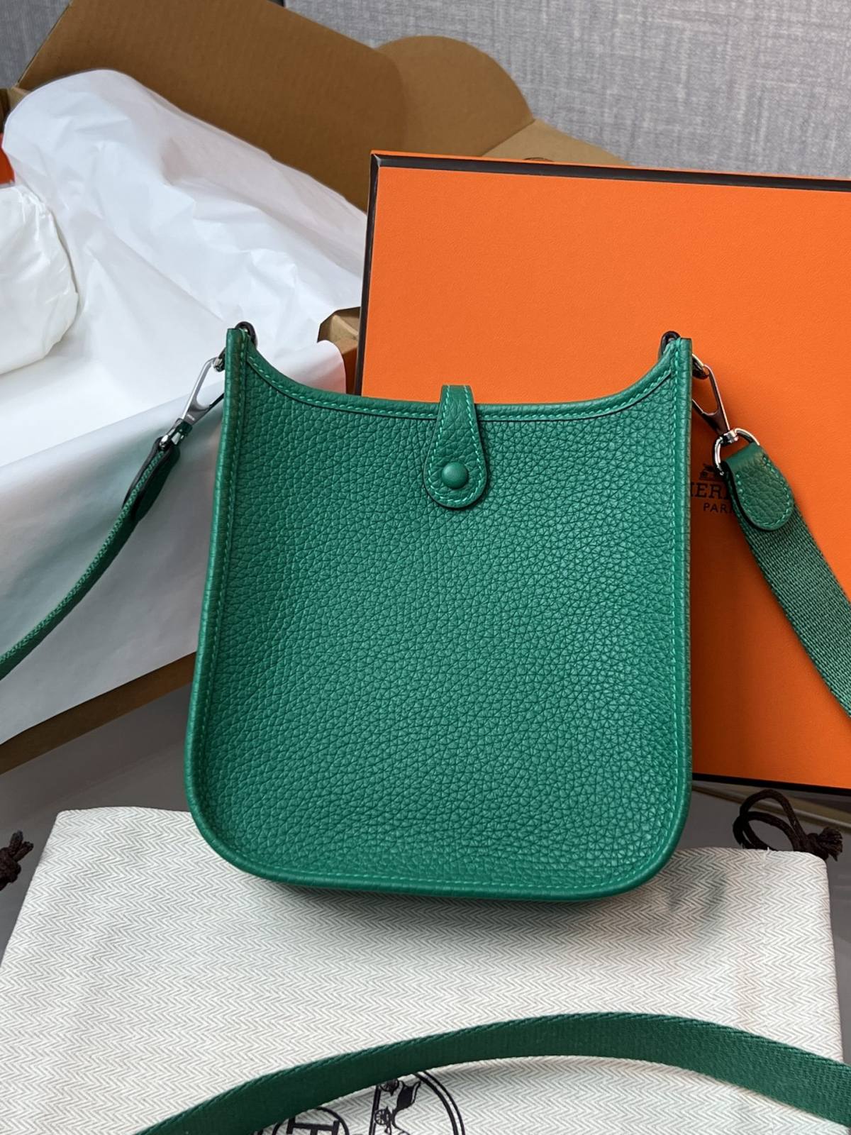 Shebag handmade Hermes Evelyne 19 new green color (Feb 2026 updated)-Best Quality designer Bag Review, and online shopping, designer bag ru Shebag handmade Hermes Evelyne 19 new green color (Feb 2026 updated)-Best Quality designer Bag Review, and online shopping, designer bag ru