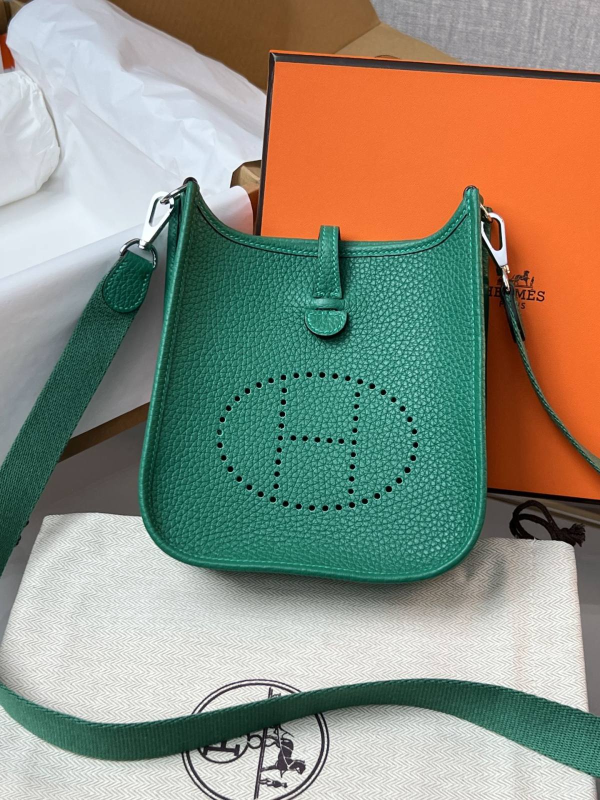 Shebag handmade Hermes Evelyne 19 new green color (Feb 2026 updated)-Best Quality designer Bag Review, and online shopping, designer bag ru Shebag handmade Hermes Evelyne 19 new green color (Feb 2026 updated)-Best Quality designer Bag Review, and online shopping, designer bag ru