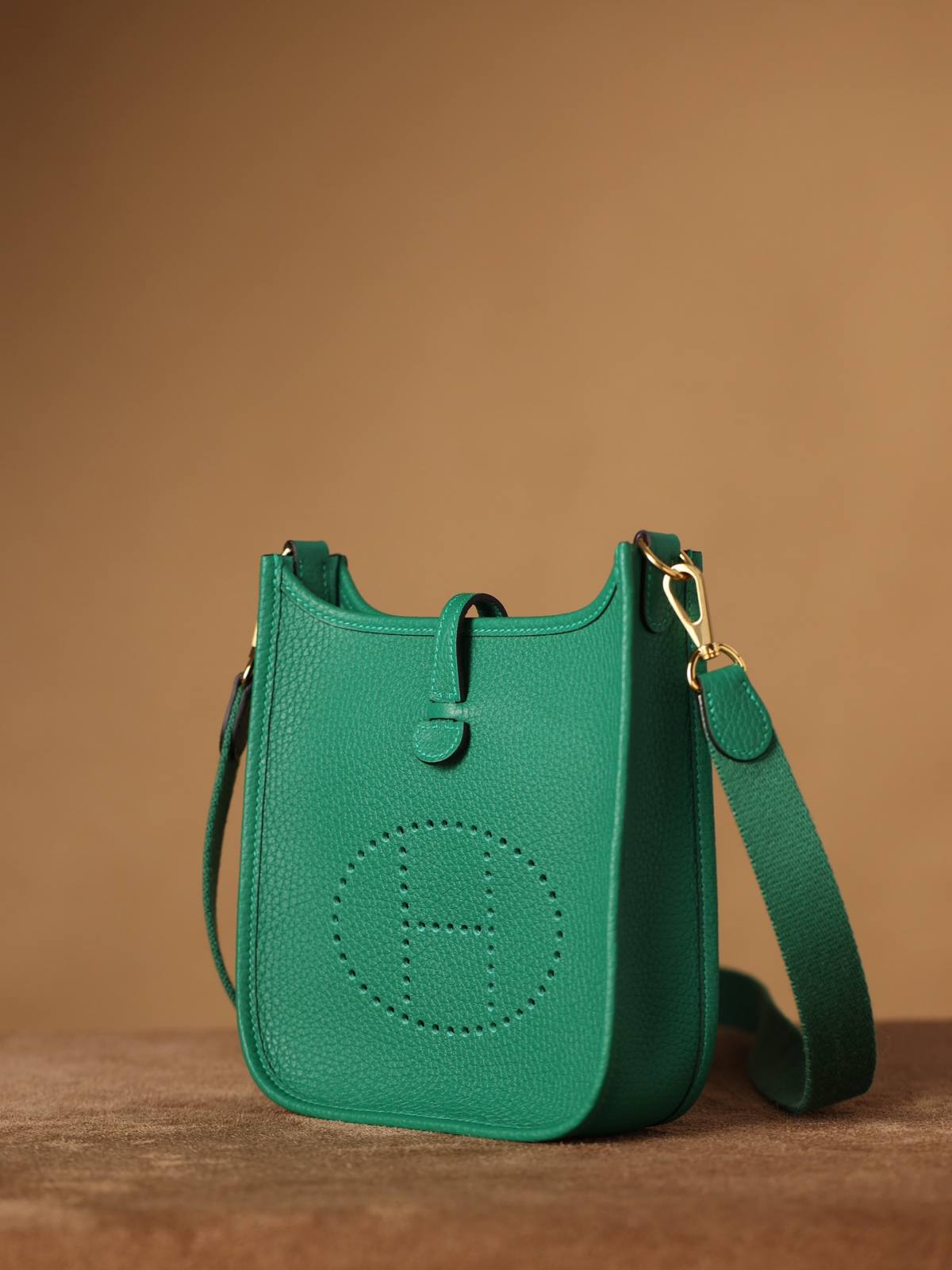 Shebag handmade Hermes Evelyne 19 new green color (Feb 2026 updated)-Best Quality designer Bag Review, and online shopping, designer bag ru Shebag handmade Hermes Evelyne 19 new green color (Feb 2026 updated)-Best Quality designer Bag Review, and online shopping, designer bag ru