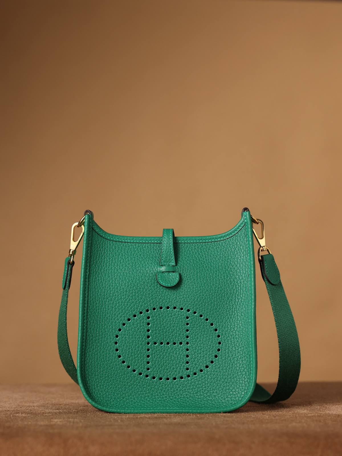 Shebag handmade Hermes Evelyne 19 new green color (Feb 2026 updated)-Best Quality designer Bag Review, and online shopping, designer bag ru Shebag handmade Hermes Evelyne 19 new green color (Feb 2026 updated)-Best Quality designer Bag Review, and online shopping, designer bag ru