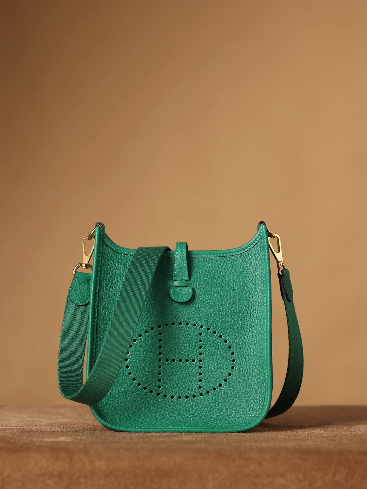 Shebag handmade Hermes Evelyne 19 new green color (Feb 2026 updated)-Best Quality designer Bag Review, and online shopping, designer bag ru Shebag handmade Hermes Evelyne 19 new green color (Feb 2026 updated)-Best Quality designer Bag Review, and online shopping, designer bag ru