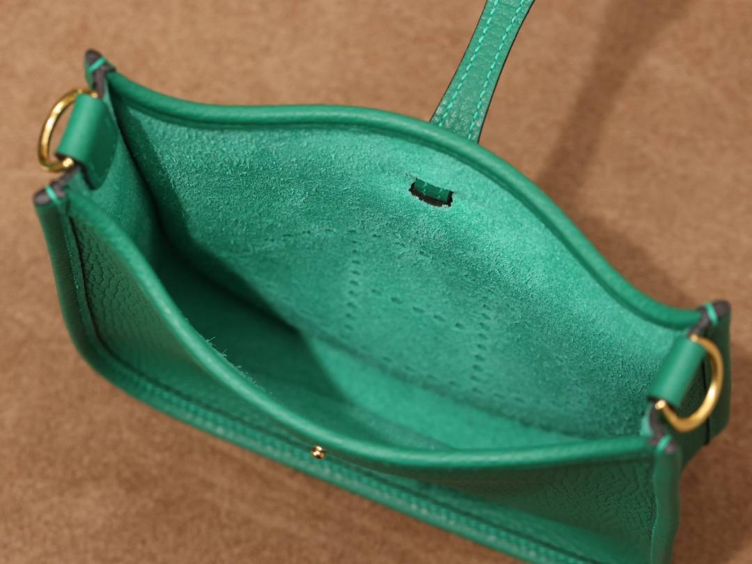 Shebag handmade Hermes Evelyne 19 new green color (Feb 2026 updated)-Best Quality designer Bag Review, and online shopping, designer bag ru Shebag handmade Hermes Evelyne 19 new green color (Feb 2026 updated)-Best Quality designer Bag Review, and online shopping, designer bag ru