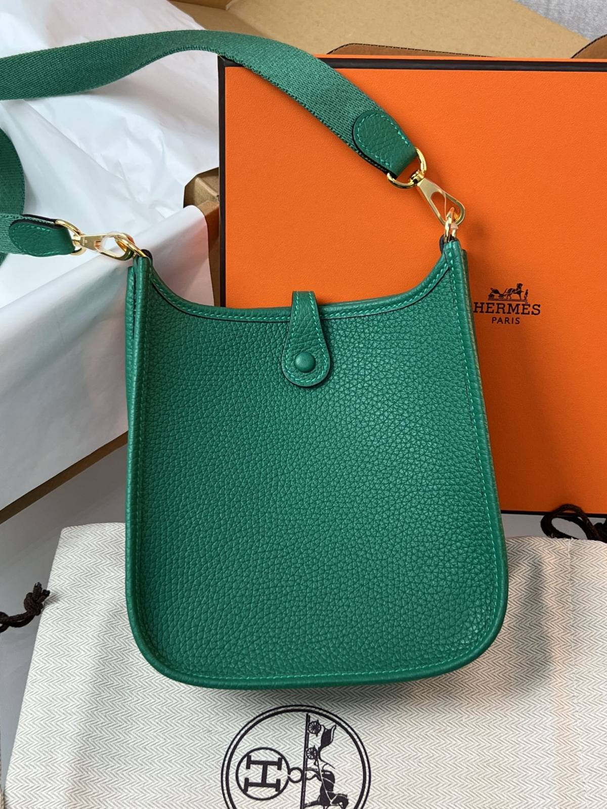 Shebag handmade Hermes Evelyne 19 new green color (Feb 2026 updated)-Best Quality designer Bag Review, and online shopping, designer bag ru Shebag handmade Hermes Evelyne 19 new green color (Feb 2026 updated)-Best Quality designer Bag Review, and online shopping, designer bag ru