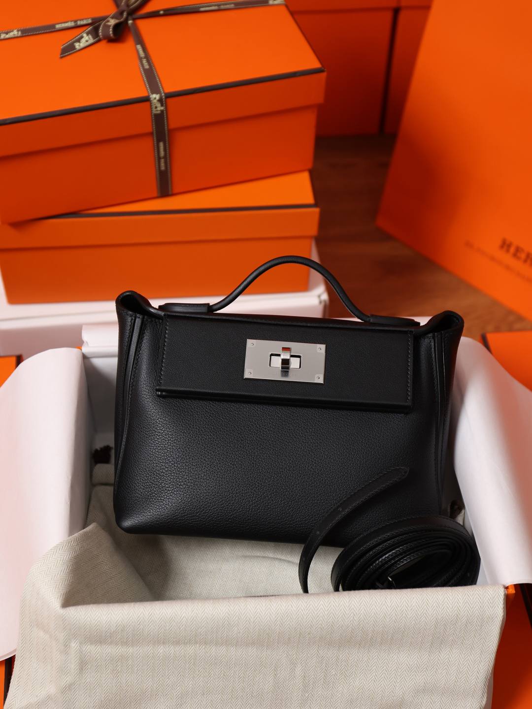 Shebag handmade Hermes 2424 new black bag review(Feb 2026 updated)-Best Quality designer Bag Review, and online shopping, designer bag ru Shebag handmade Hermes 2424 new black bag review(Feb 2026 updated)-Best Quality designer Bag Review, and online shopping, designer bag ru