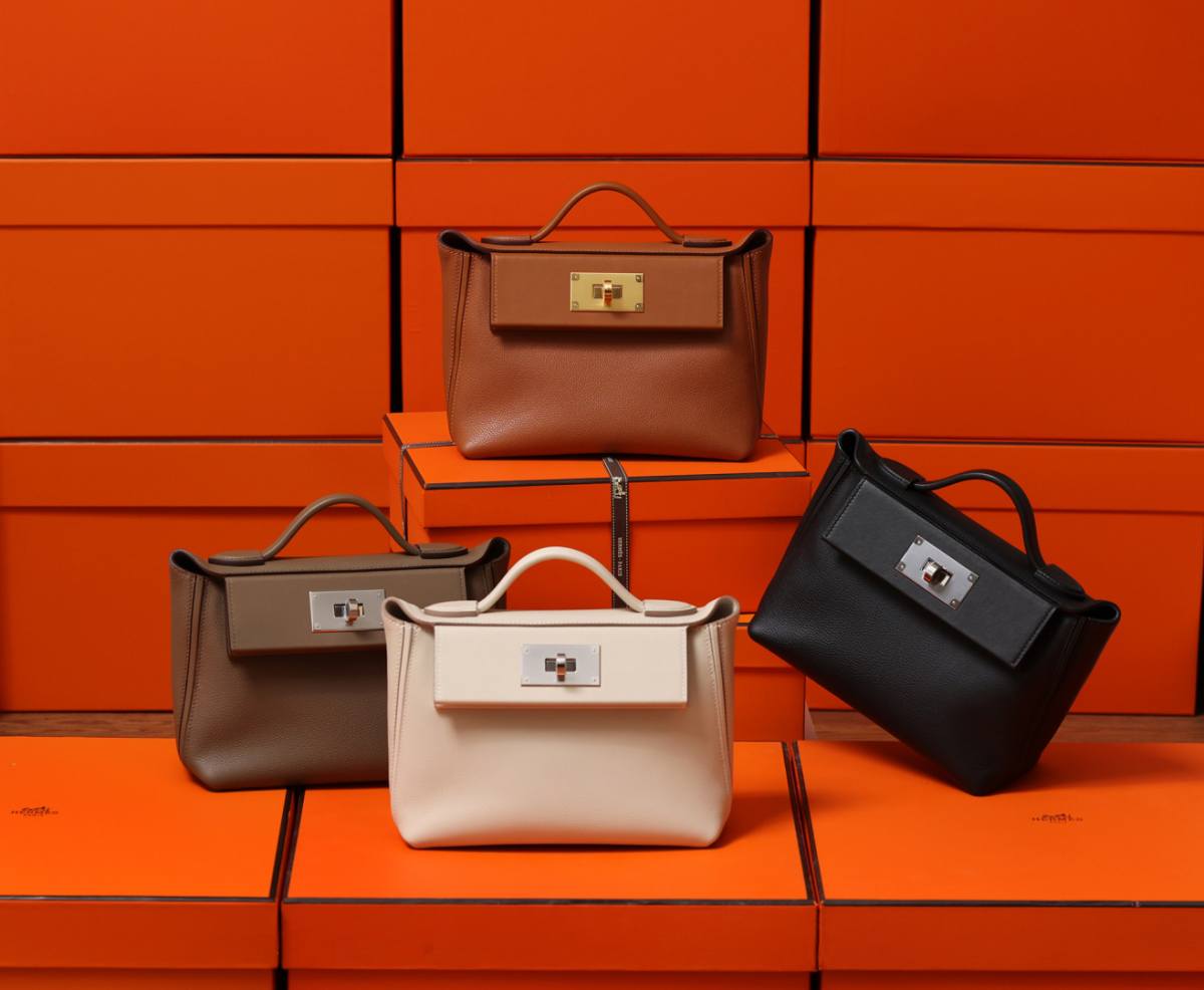Shebag hand made Hermes 2424 bag in white leather review(Feb 2026 updated)-Best Quality designer Bag Review, and online shopping, designer bag ru Shebag hand made Hermes 2424 bag in white leather review(Feb 2026 updated)-Best Quality designer Bag Review, and online shopping, designer bag ru