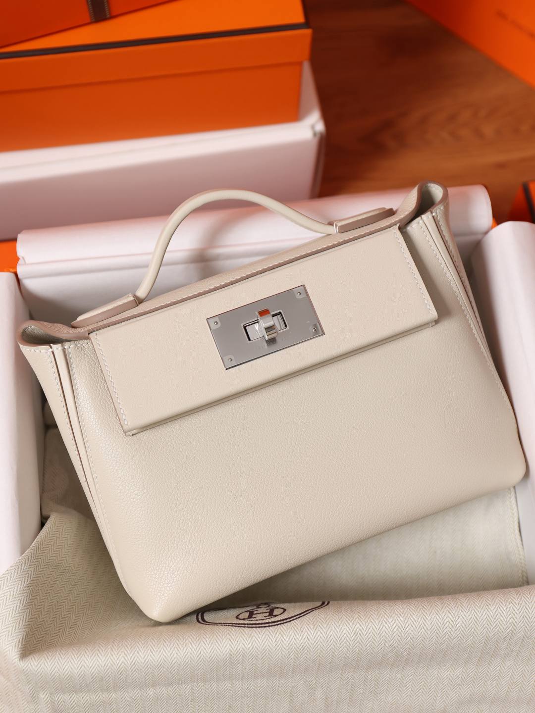 Shebag hand made Hermes 2424 bag in white leather review(Feb 2026 updated)-Best Quality designer Bag Review, and online shopping, designer bag ru Shebag hand made Hermes 2424 bag in white leather review(Feb 2026 updated)-Best Quality designer Bag Review, and online shopping, designer bag ru