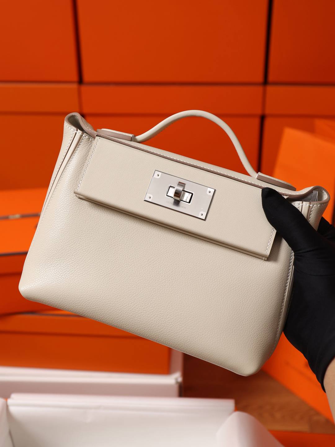 Shebag hand made Hermes 2424 bag in white leather review(Feb 2026 updated)-Best Quality designer Bag Review, and online shopping, designer bag ru Shebag hand made Hermes 2424 bag in white leather review(Feb 2026 updated)-Best Quality designer Bag Review, and online shopping, designer bag ru