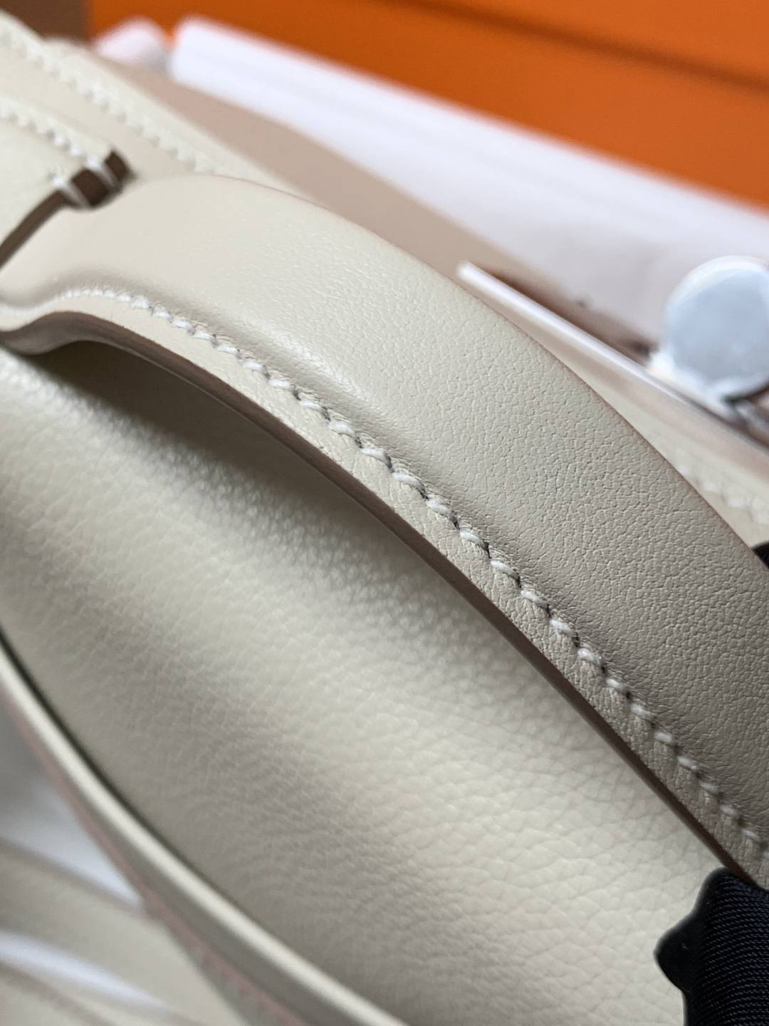 Shebag hand made Hermes 2424 bag in white leather review(Feb 2026 updated)-Best Quality designer Bag Review, and online shopping, designer bag ru Shebag hand made Hermes 2424 bag in white leather review(Feb 2026 updated)-Best Quality designer Bag Review, and online shopping, designer bag ru